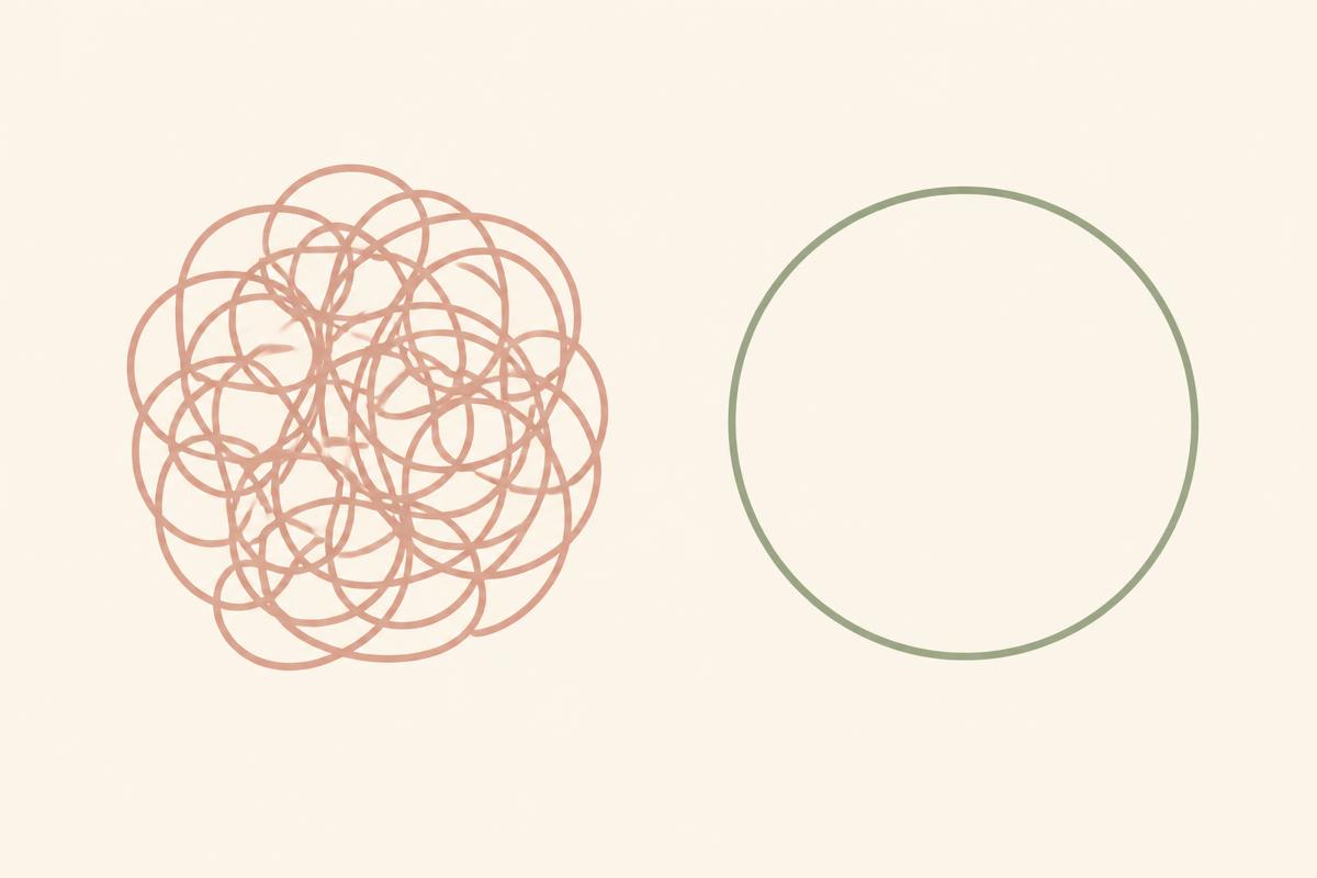 Illustration: a tangled busy mind beside a single calm quiet-mind circle